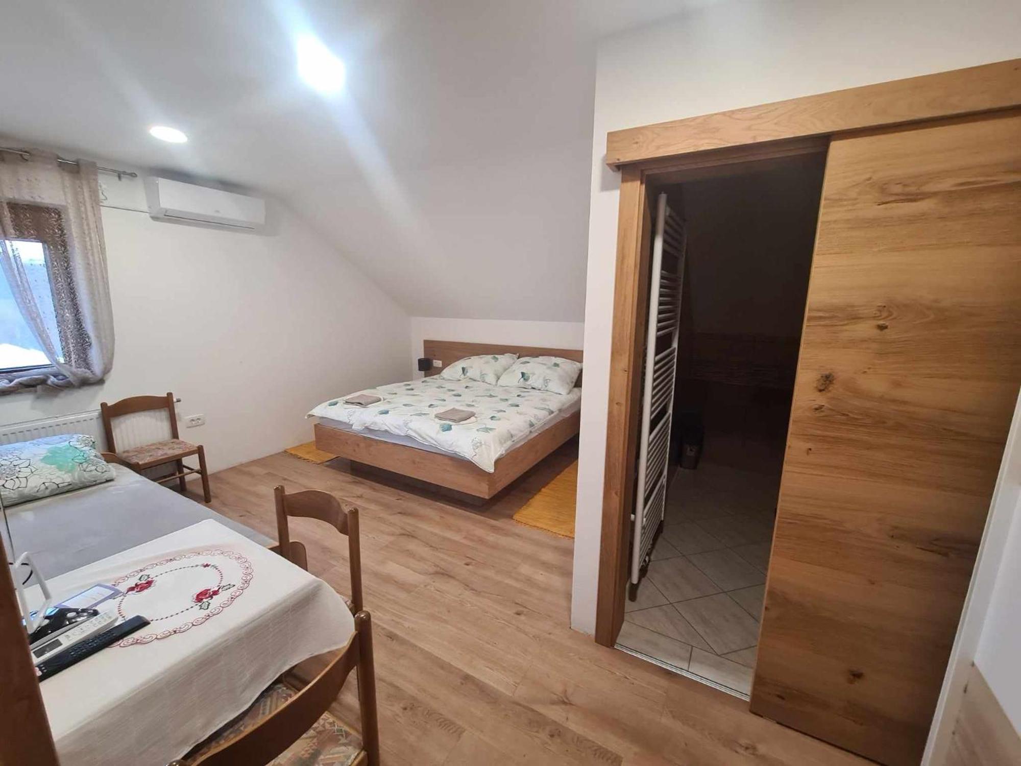 Turisticno - Izletniska Kmetija Zerjav Bauernhof